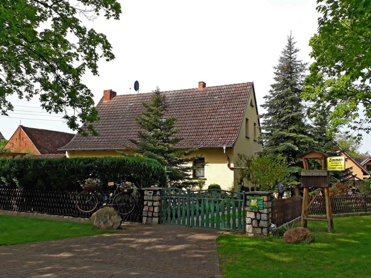 Pension Zum Weissen Hirsch Reitwein Εξωτερικό φωτογραφία